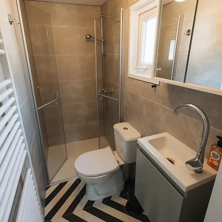 Comfortabel Op De Veluwe 'bos & Linden' Chalet